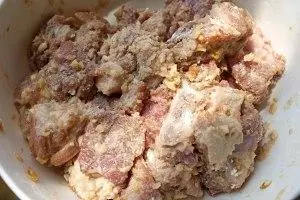 不一樣的;蒜香排骨;你流口水了嗎