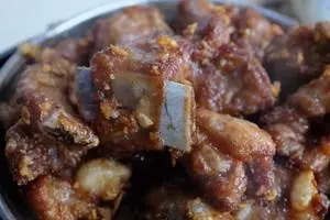不一樣的;蒜香排骨;你流口水了嗎