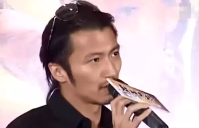 謝霆鋒離婚後不管兒子,被批不負責?謝霆鋒分10億身家,看出對兒子的真正態度!