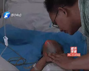 「對不起孩子,媽媽不能陪你了!」27歲母親五樓火海拋子後離世,如果你是這位母親,你會怎麼做?
