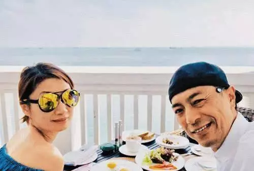 曾窮得沒錢交房租,劉德華力挺他拍戲,如今成功買房還帶私人泳池