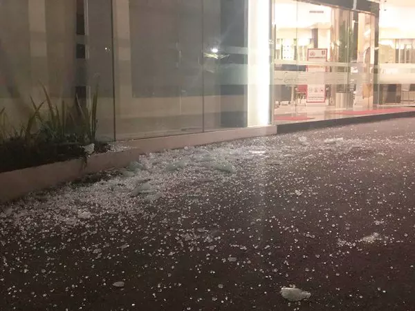 龍目島地震‧ 新加坡內政部長尚穆根:酒店震動出現許多裂痕