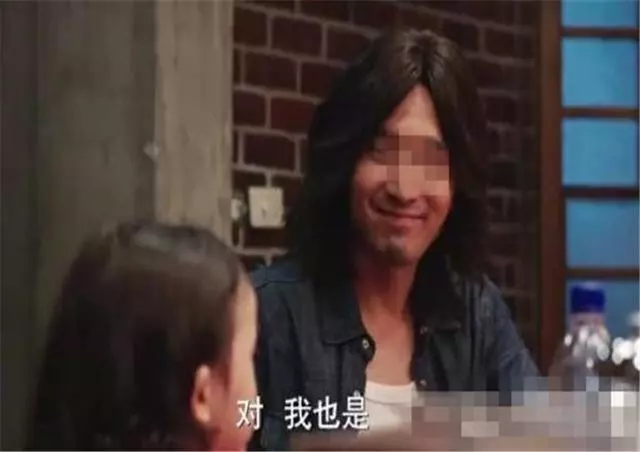 乞丐父女來吃面,老闆娘連撒幾次謊,二人卻吃的非常開心