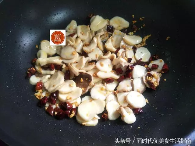 比肉還香的一道素小炒,超下飯,成本幾塊錢就夠了!