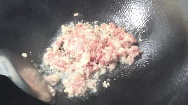 炸醬麵正確做法,很多人第一步就錯,學會全家早餐不用買