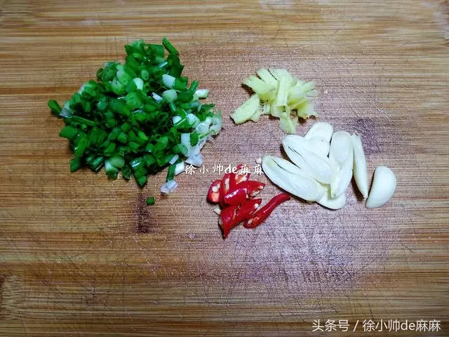 天熱豆腐這樣吃,開胃下飯,做法很簡單,看一遍就會,補鈣又營養
