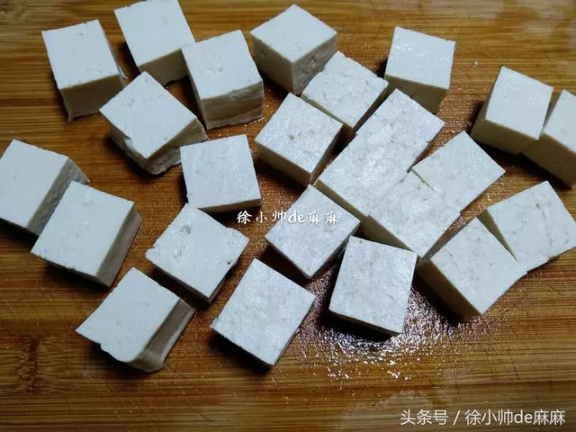 天熱豆腐這樣吃,開胃下飯,做法很簡單,看一遍就會,補鈣又營養