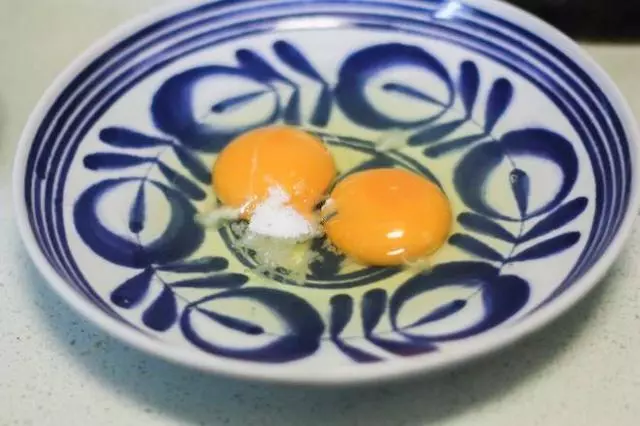 肉末蒸雞蛋羹這麼做,補充人體蛋白質,再挑食的小孩都愛吃!