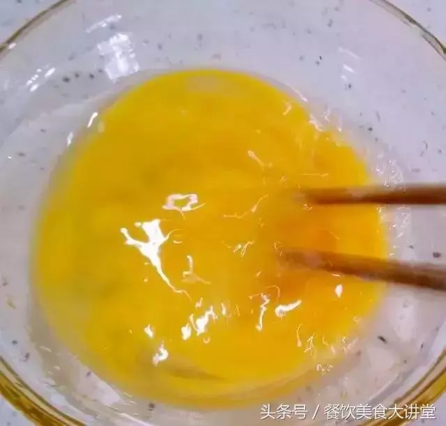 餃子皮不要用來包餃子了,試試這種新做法,咬一口滿嘴香!