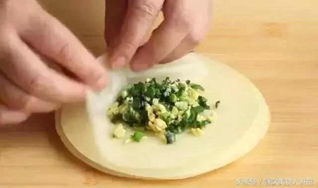 餃子皮不要用來包餃子了,試試這種新做法,咬一口滿嘴香!