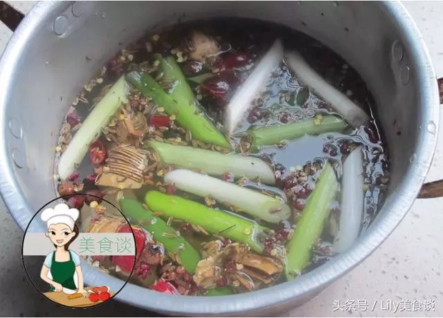 不管多熱,這菜家裡來客人必做,鮮香可口,酥軟化渣,特有面子