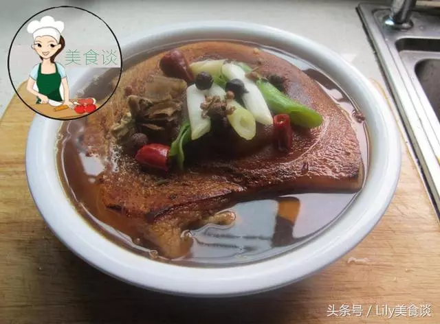 不管多熱,這菜家裡來客人必做,鮮香可口,酥軟化渣,特有面子