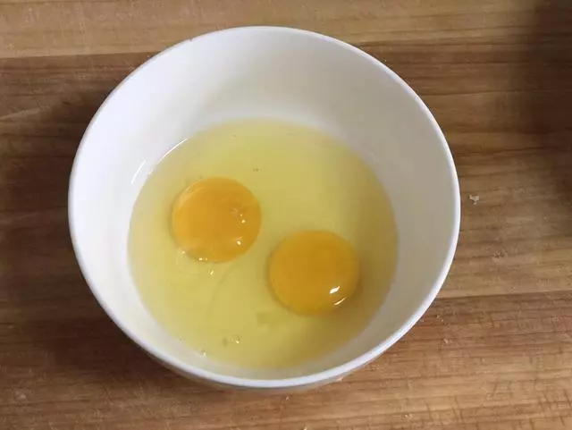 兩個雞蛋一塊豆腐,不到5塊錢做的菜,滿屋飄香直流口水,太香了