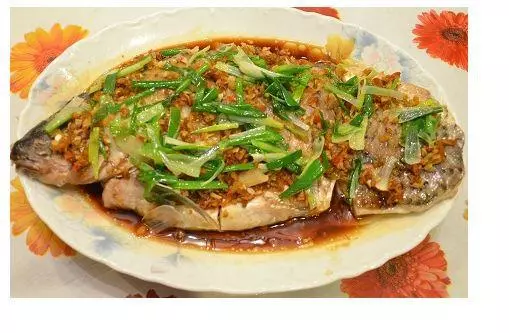 蒸魚的過程中注意這幾點,可以讓魚沒有腥味兒,味道也好吃