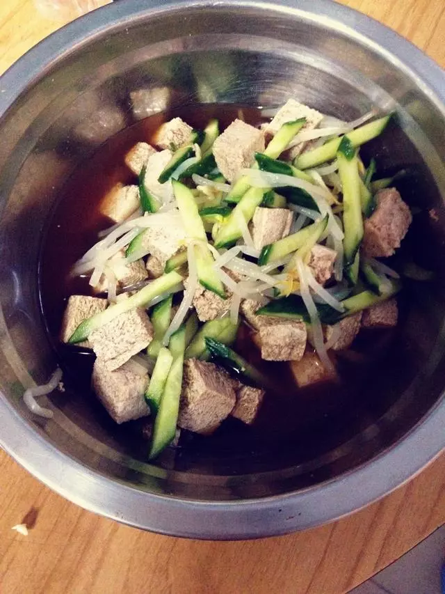 豆芽怎麼做好吃?圓子教你10種豆芽新做法,比飯店還香,好吃死了