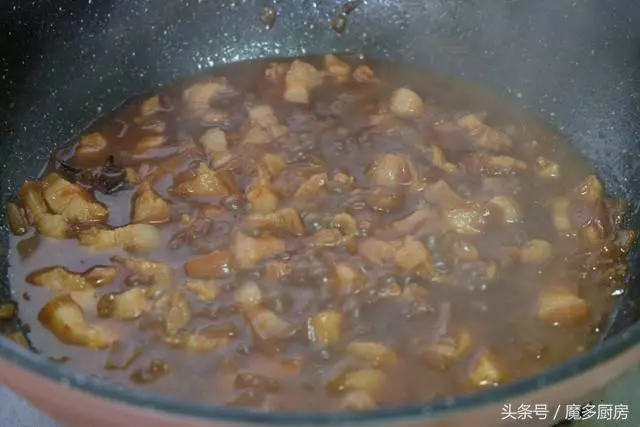 滷肉飯自己做的更好吃,按我這個做法,得多準備點米飯!