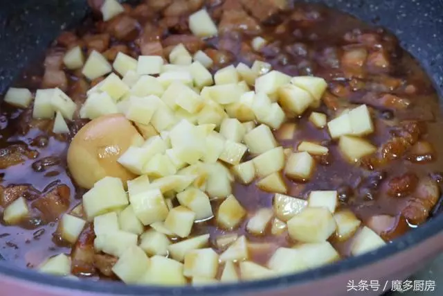 滷肉飯自己做的更好吃,按我這個做法,得多準備點米飯!