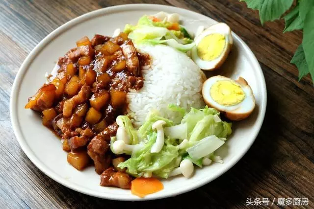 滷肉飯自己做的更好吃,按我這個做法,得多準備點米飯!
