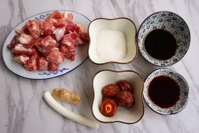 飯店的糖醋排骨,酸甜香濃,原來是有絕招,怪不得自己做的不好吃
