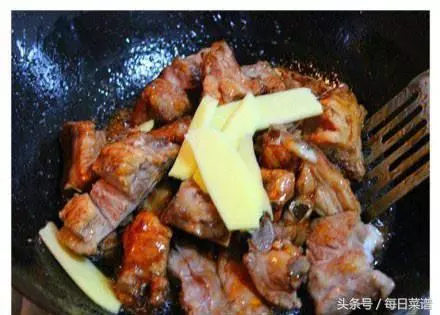 紅燒排骨經典菜,只要掌握這個方法,好吃又解饞,做法簡單