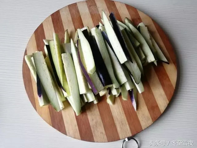 茄子的家常做法，只多這一步，不用油炸，不油膩，好吃到停不下來