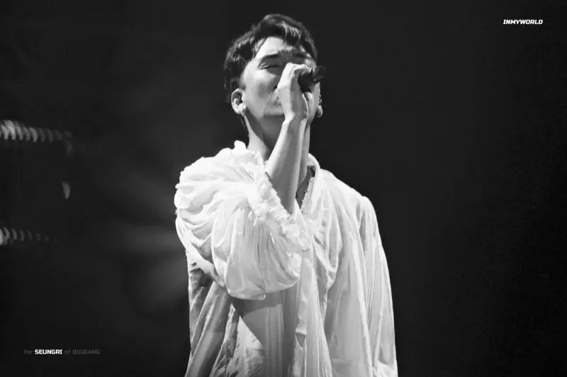 [BigBang][新聞]180806 BigBang勝利開個唱想念隊友調皮喊話楊賢碩：我是YG後繼之人