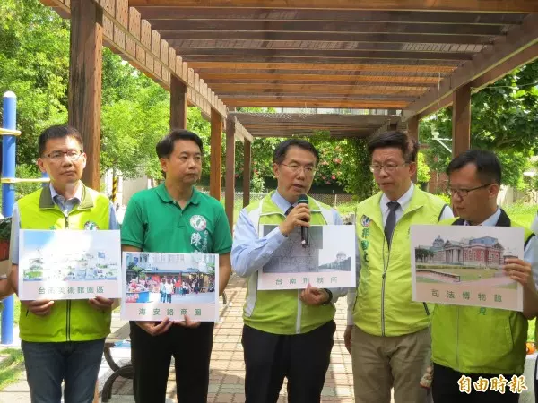 被民調逼瘋? 黃偉哲團隊:高思博快被「虧雞」超越