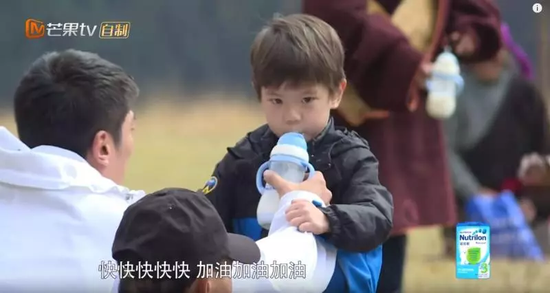 用細繩綁腰…Jasper、嗯哼拔河痛到大哭 《爸爸5》花絮被罵翻!