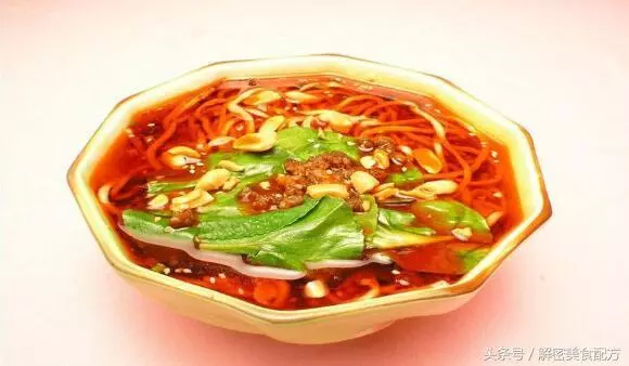 太值了,這才是八碗香鍋面的正宗配方,看完可以開麵館了