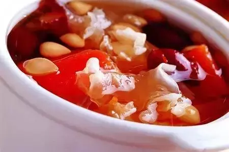 女人「好氣色」靠吃出來!9個食療方收好,快速補足氣血!