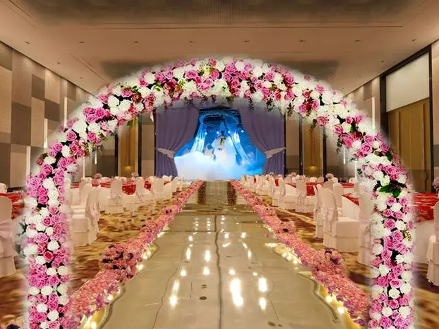 公婆早逝,我和老公供小叔子上大學,多年後參加他的婚禮,我哭了