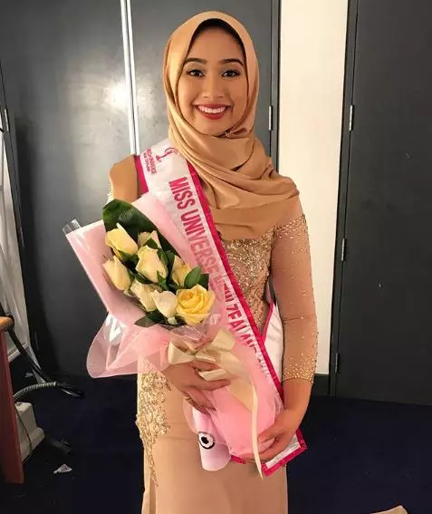 為國增光?大馬女子戴Hijab勇闖『紐西蘭環球小姐』決賽,最終還奪得了… 網友:為你感到光榮!