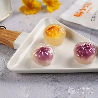 水晶月餅在家做,一口咬出五彩餡料