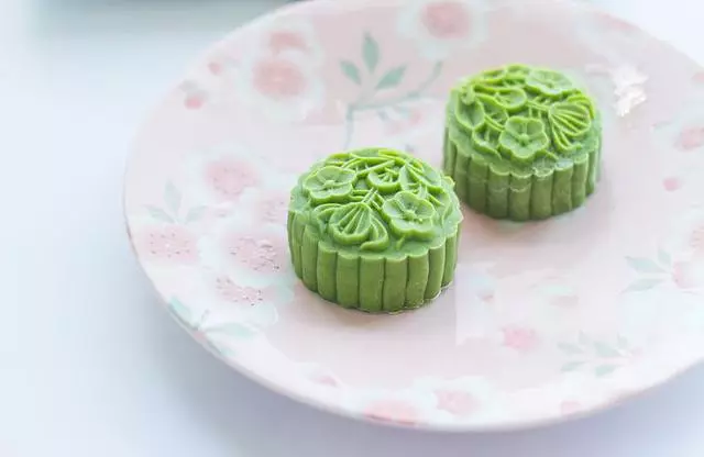 超簡單的冰皮月餅,自己做孩子吃的更放心!