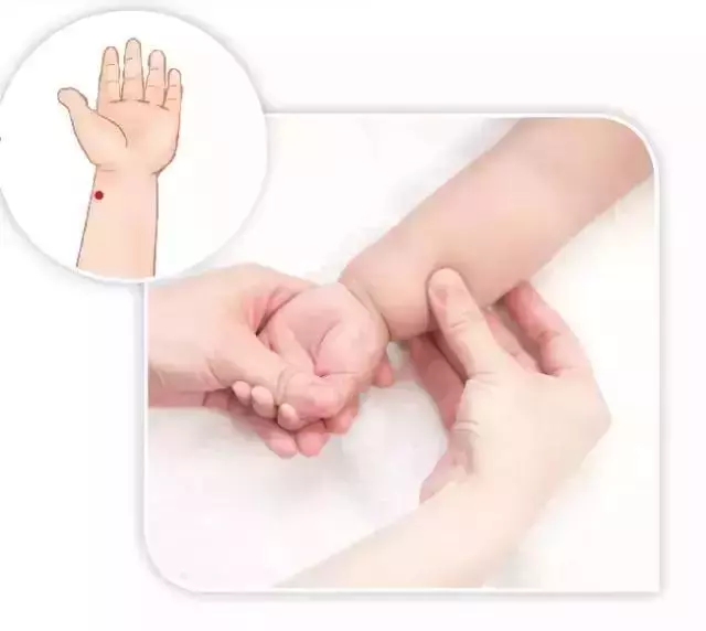 孩子發燒怎麼處理?不打針不吃藥,12種家用退燒方法效果好,有孩子的存起來!