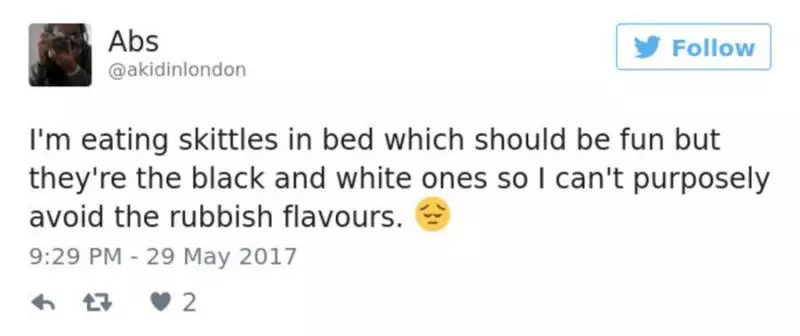 Skittles 彩虹糖竟「忘了上色」就販售,限量「純白版」的背後原因超溫暖!