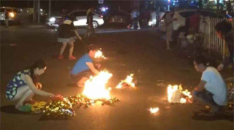 中元節可以生baby嗎? 鬼節出世的寶寶又該如何避開兄弟姐妹的「熱情」?
