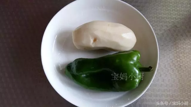 這菜最家常卻是下飯王,也就2塊錢,比幾十的肉都香,多加這一步,上桌就光