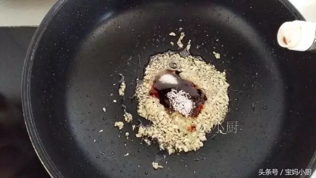 這菜最家常卻是下飯王,也就2塊錢,比幾十的肉都香,多加這一步,上桌就光