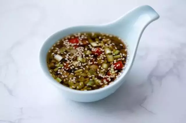 涼拌菜只要醬汁調得好,隨便拌什麼蔬菜都好吃!30年大廚的秘制醬汁送給你!