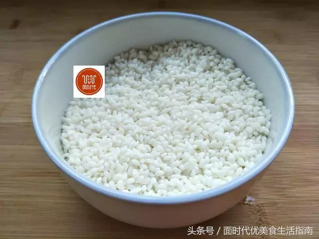 電鍋就能完成的一道美味燜飯,有菜有肉,超級有營養,全家老小都喜歡!