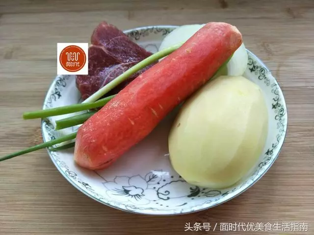 電鍋就能完成的一道美味燜飯,有菜有肉,超級有營養,全家老小都喜歡!