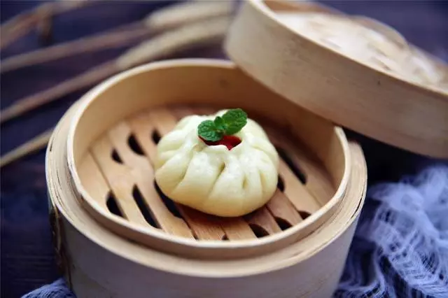 跟大廚學了招鹽菜肉包最美味的做法,一學就會,老公一口氣吃5個
