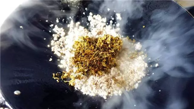 跟大廚學了招鹽菜肉包最美味的做法,一學就會,老公一口氣吃5個