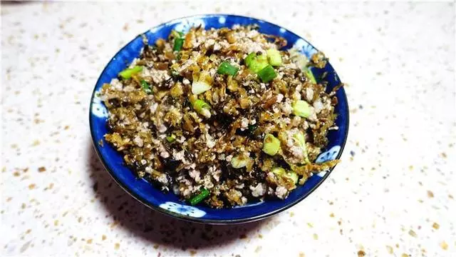 跟大廚學了招鹽菜肉包最美味的做法,一學就會,老公一口氣吃5個