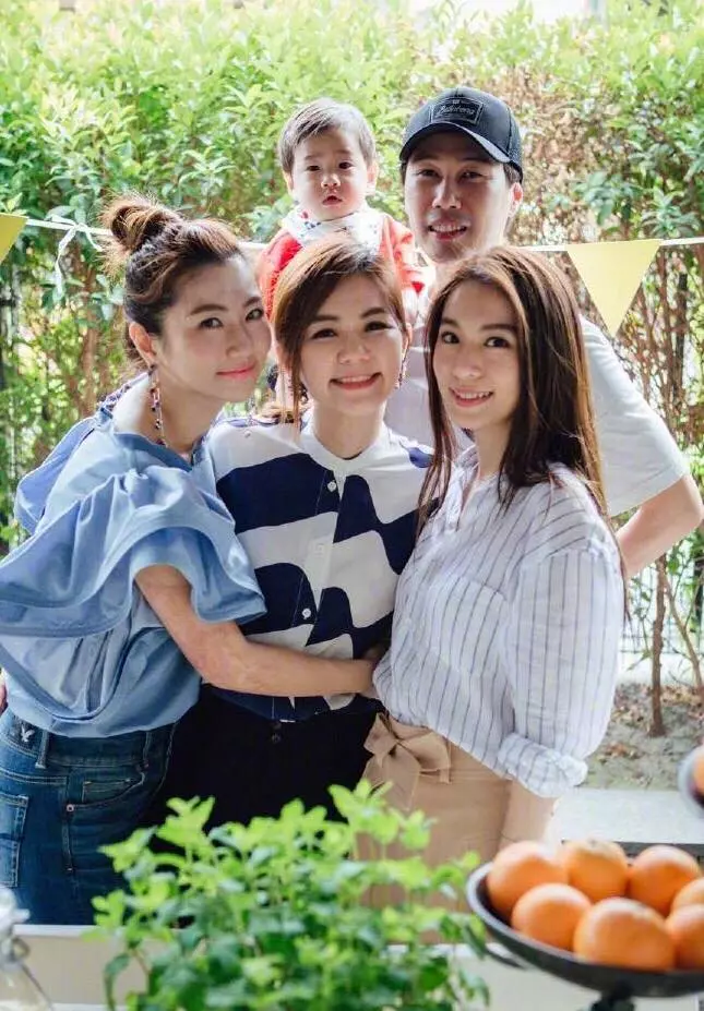 S.H.E 17年情毀於一旦? Ella出面喊話「我不是讓S.H.E解散的那個人」!!