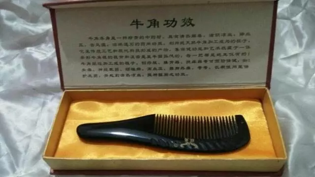 1把梳子頂幾個醫生!每天梳這個地方,病痛全嚇跑!還不學起來?