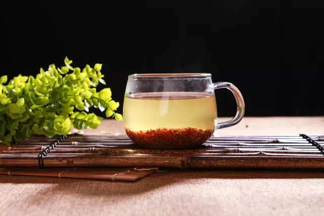 1種茶飲堪稱「吸脂王」,幫你「吃掉」高血脂,血脂穩定下來
