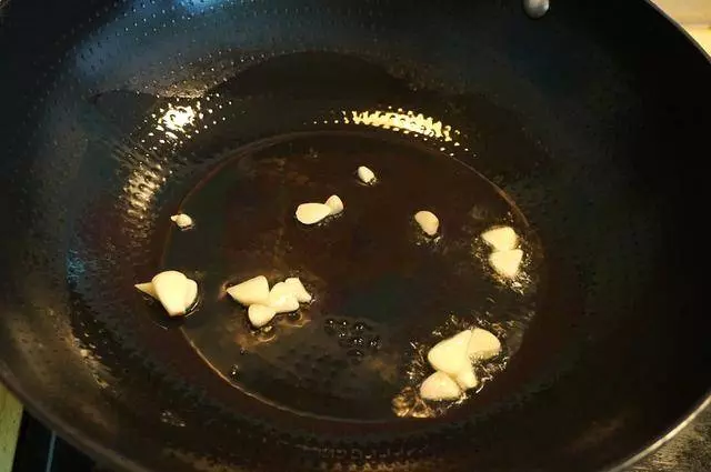 家常菜「蕃茄雞蛋麵」,顏色漂亮味道酸甜,讓人胃口大開! - 生活好幫手
