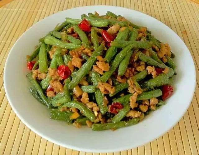 油吃得太多,容易高膽固醇、高血脂!10種有益心血管的食物要多吃!